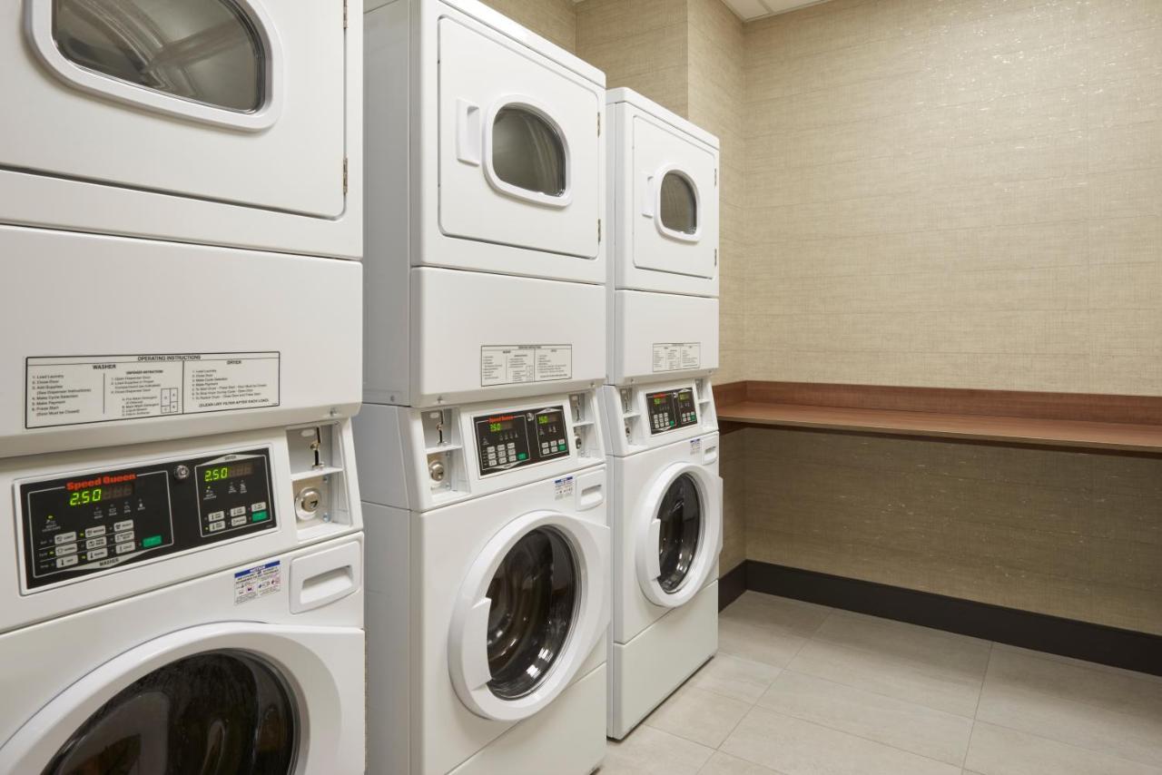 Four Points By Sheraton Toronto Airport East Bagian luar foto