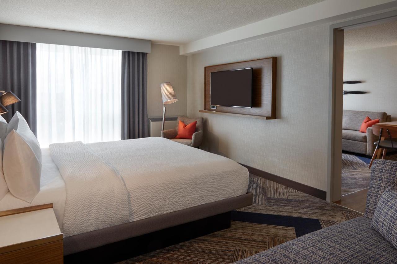 Four Points By Sheraton Toronto Airport East Bagian luar foto