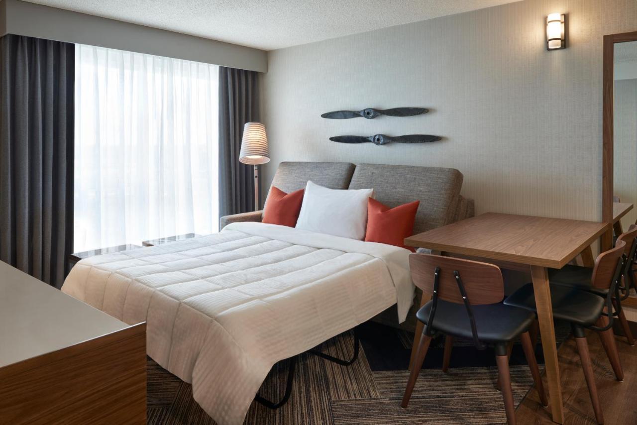 Four Points By Sheraton Toronto Airport East Bagian luar foto